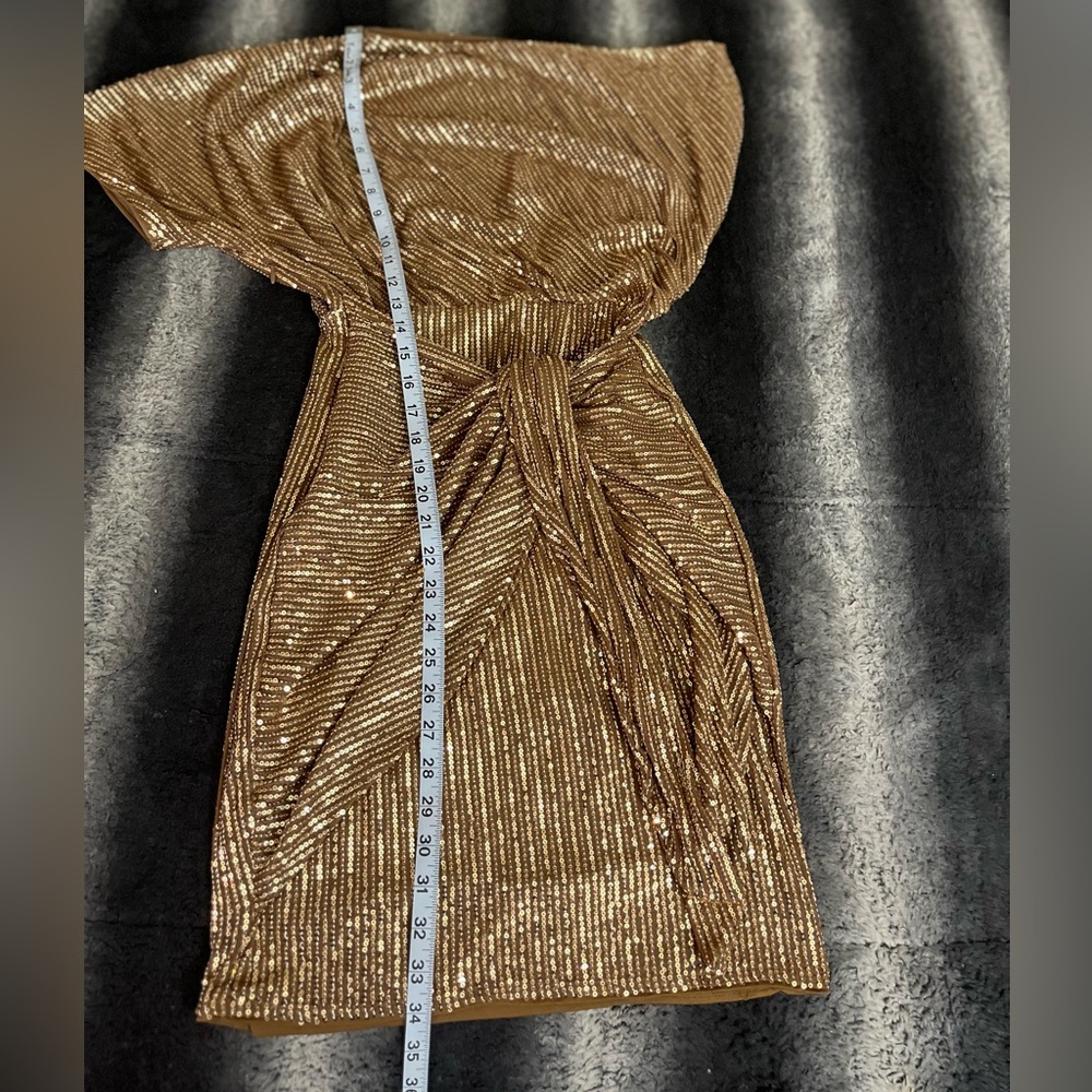 Grace Karin One-Shoulder Metallic Knot-Waist Dress in Gold - Picture 9 of 10